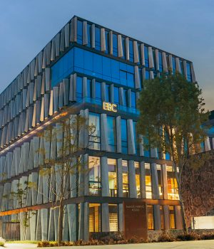 ebc_home_campus-guadalajara_mobile_300x350